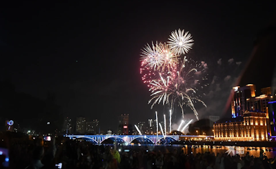 Режим работы салонов в День Города