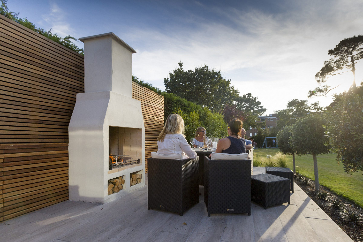 Огненная новинка от Schiedel-садовый камин